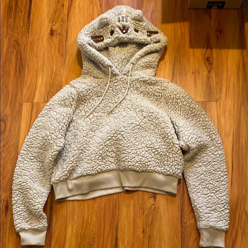 Cozy Gray Pusheen Sherpa Cropped Hoodie
